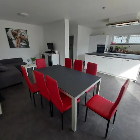 Several Different Rooms, Newly Furnished, In A New House In Vichten Exterior photo