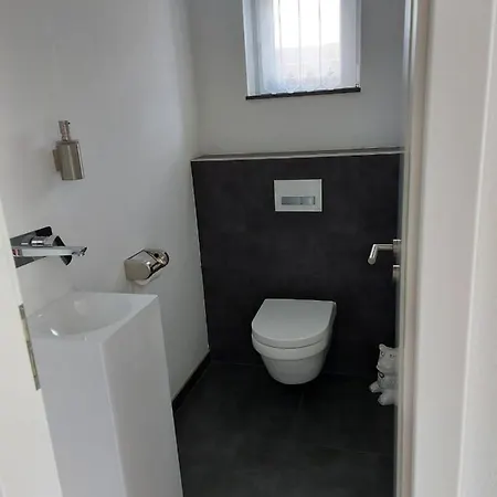 Several Different Rooms, Newly Furnished, In A New House In Vichten Exterior photo