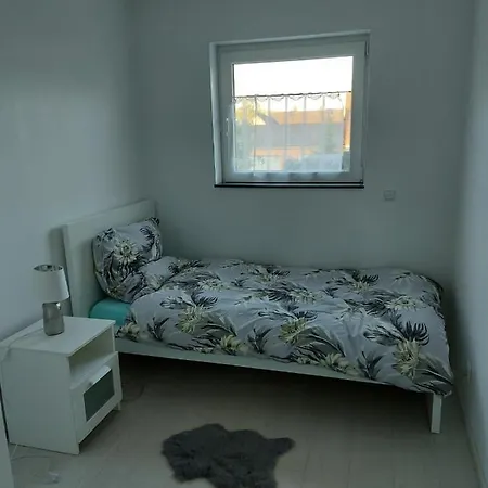 Several Different Rooms, Newly Furnished, In A New House In Vichten Exterior photo