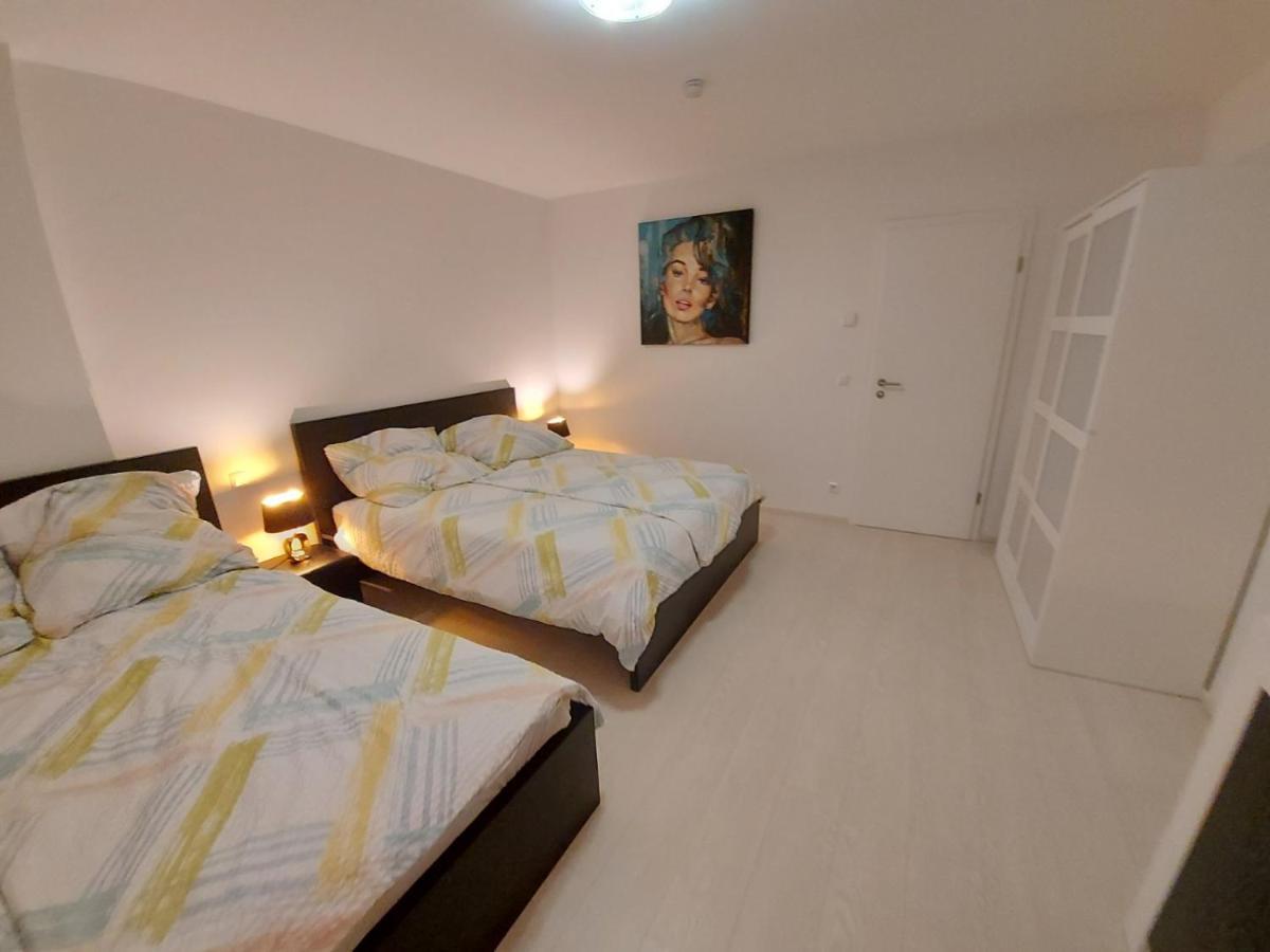Homestay Several Different Rooms, Newly Furnished, In A New House In *