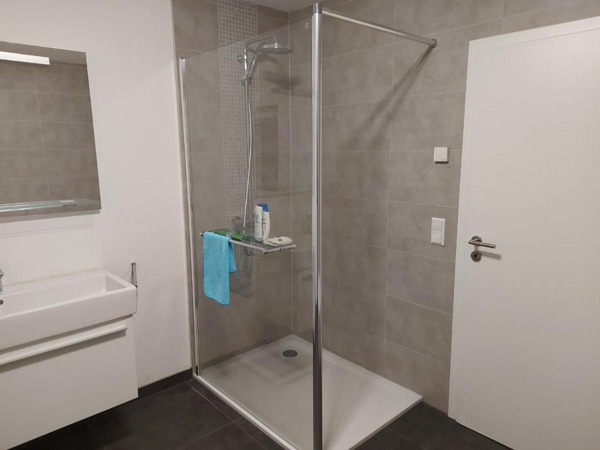 Several Different Rooms, Newly Furnished, In A New House In Homestay Vichten